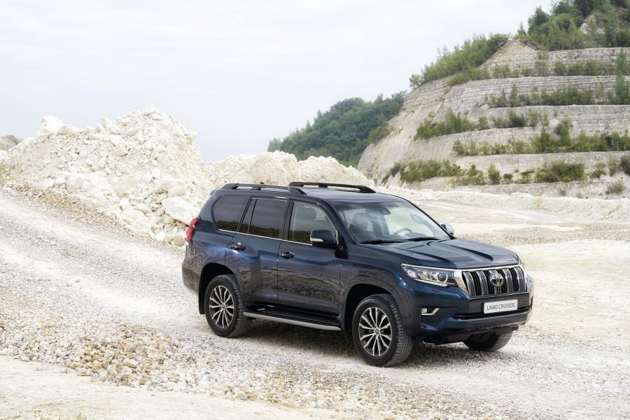  Toyota Land Cruiser Prado (150) 2017 года  (EU) (фото 7 из 50)